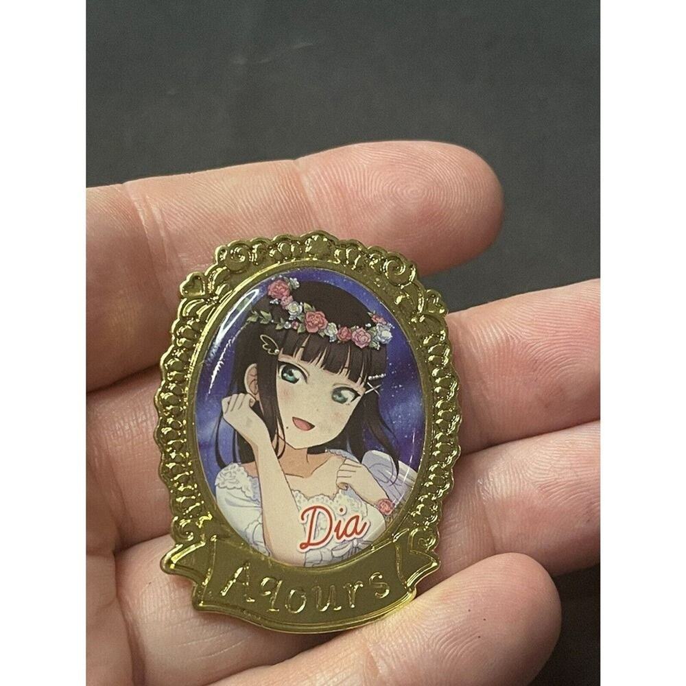 Love Live Sunshine Dia Kurosawa Metal Tin Pin Badge Button Flower Aqours Anime